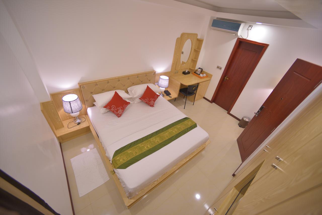 Hathaa Beach Maldives Hulhumalé Eksteriør bilde
