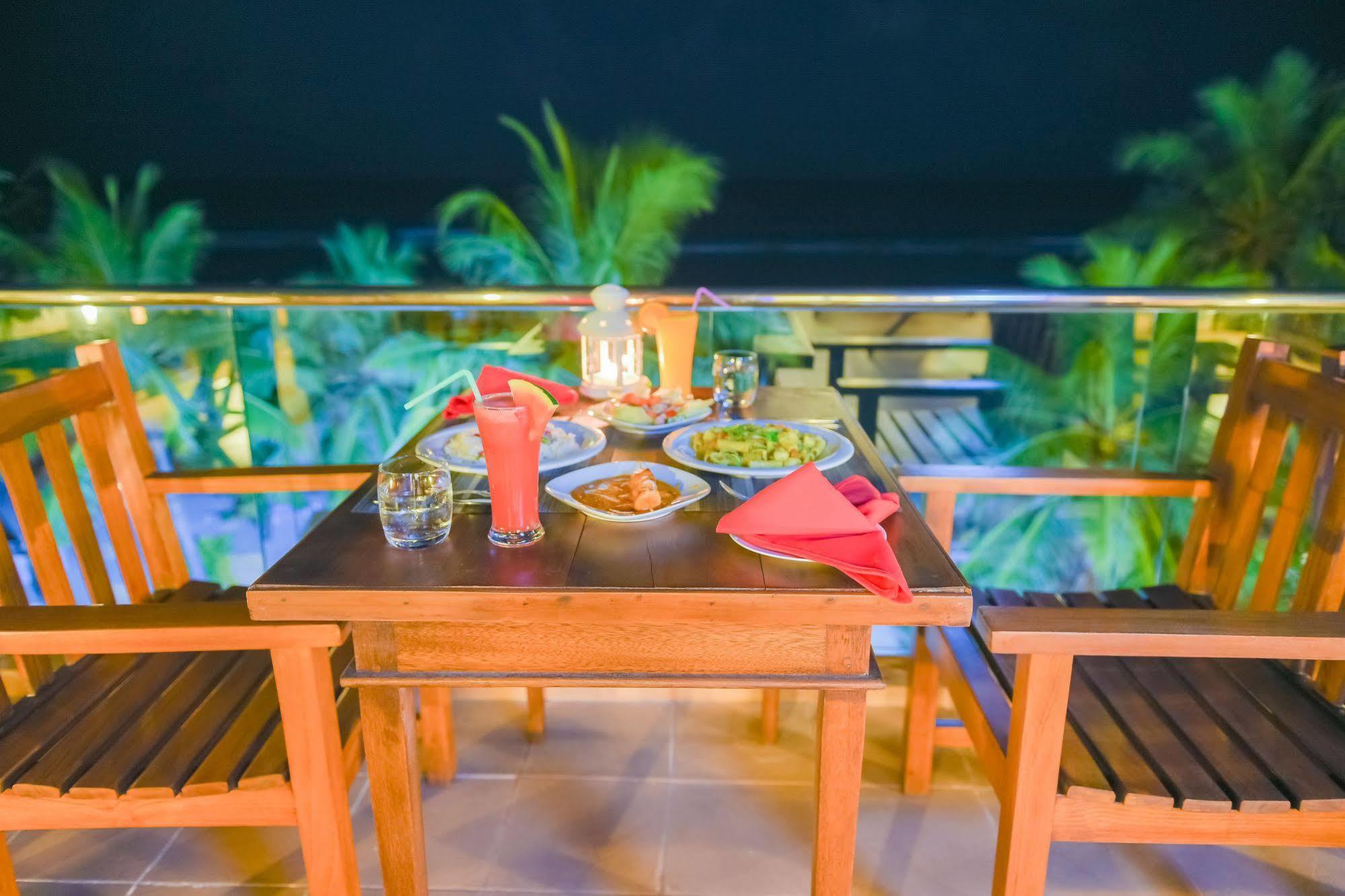Hathaa Beach Maldives Hulhumalé Eksteriør bilde