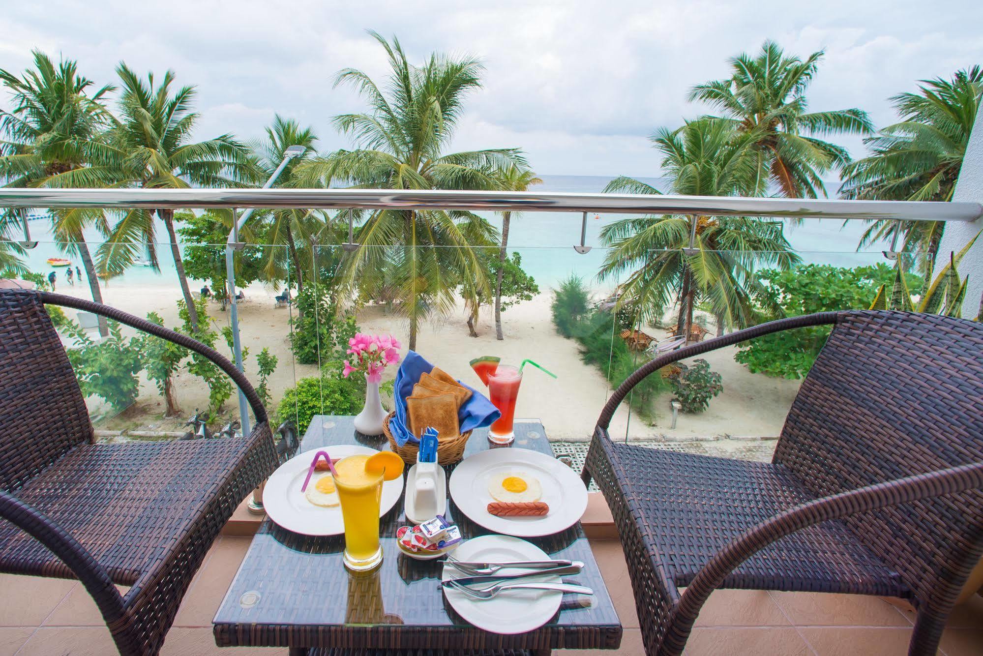 Hathaa Beach Maldives Hulhumalé Eksteriør bilde
