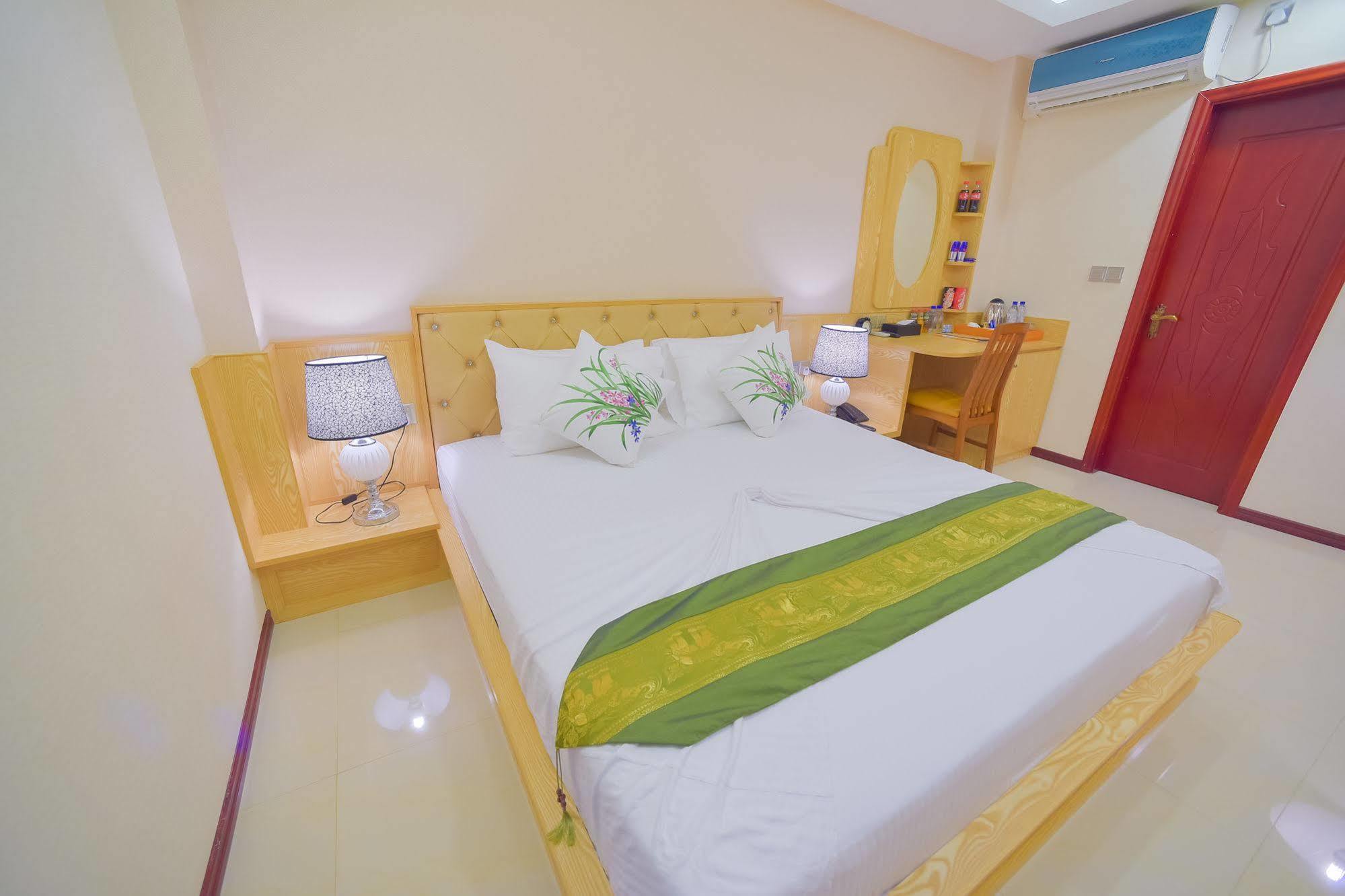 Hathaa Beach Maldives Hulhumalé Eksteriør bilde