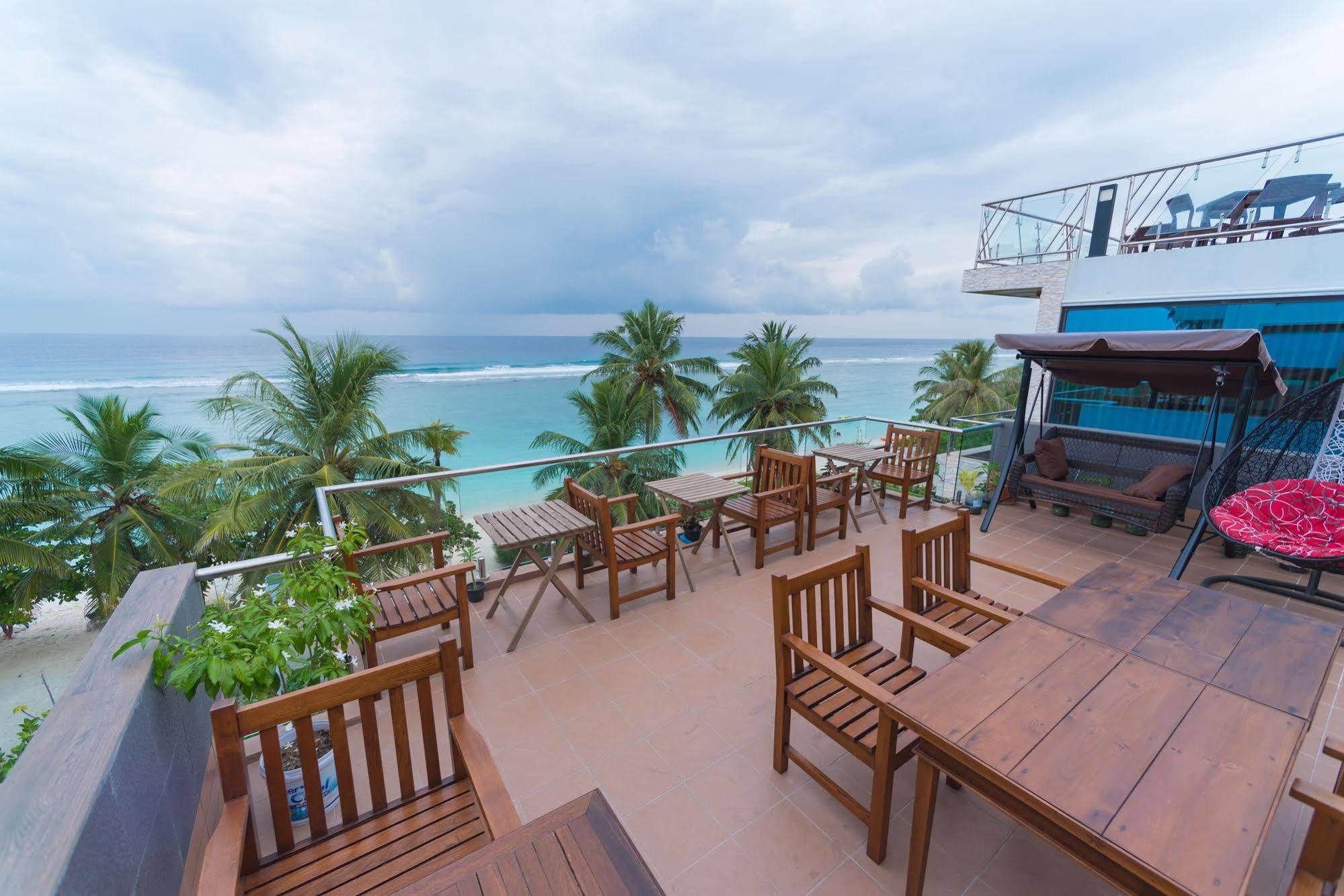 Hathaa Beach Maldives Hulhumalé Eksteriør bilde